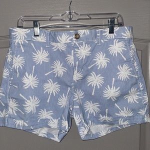 Khakis By Gap Girlfriend 4 Inch Shorts Size 8